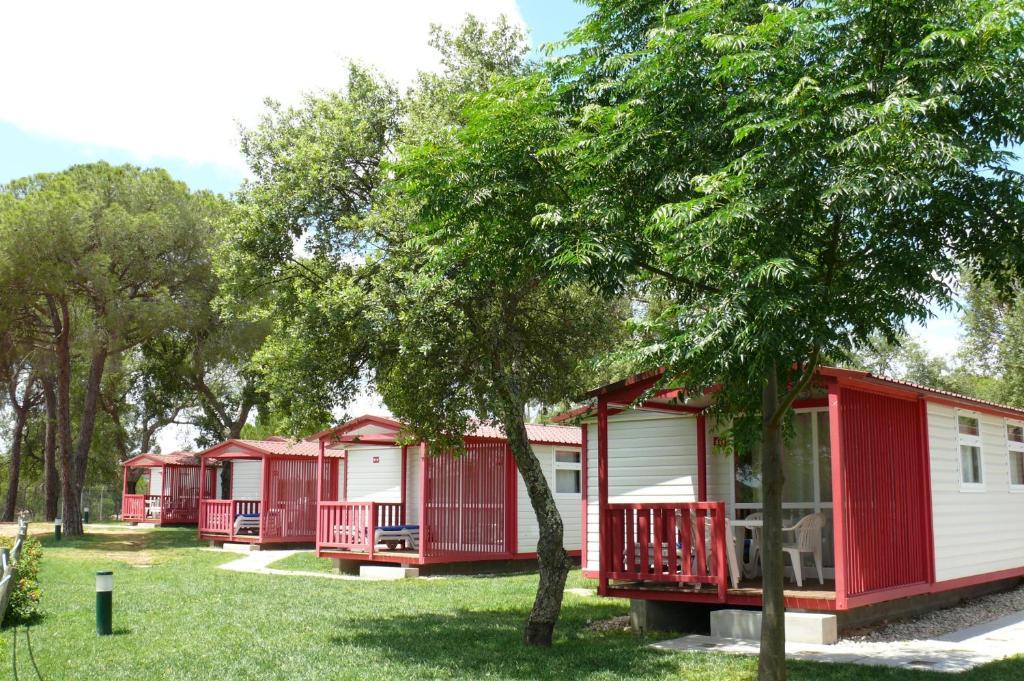 Hotel Parque De Campismo Orbitur Montargil Exterior foto